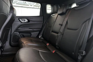 Jeep Compass 4xe 240 Plug-in Hybrid Electric S Stuur-Stoelverwarming Leder Memory Keyless 19" / 9