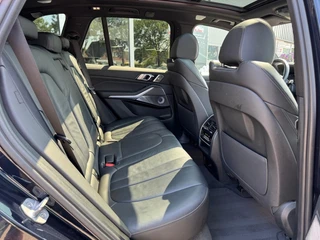 BMW X5 XDRIVE45E M-Sport Bowers & Wilkins Pano Softclose Laser Trekhaak Mooi vol uitgevoerd! / 42