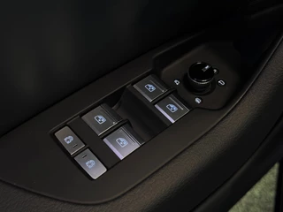 Audi A6 Avant 55 TFSI e Quattro Competition S-Line Massage HUD Stoelvent Leder / 18