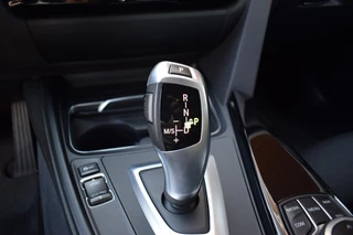BMW 4-serie Gran Coupé 418i Executive | Sportstoelen | Navi | Cruise | Climate / 19