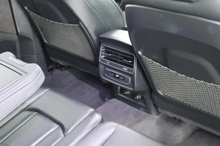 Audi Q7 55 TFSIe 381pk quattro Pro Line S Leder Memory Sluithulp B&O Panoramadak Camera Stoel + Stuurverwarming Luchtvering Navigatie 2x S-Line / 45