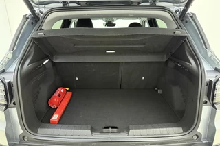 Jeep Avenger 1.2 e-Hybrid Summit Automaat | JBL Soundsystem| Navigatie | Draadloze telefoonlader | Elektrische achterklep | Camera | Keyless | Carplay / 11
