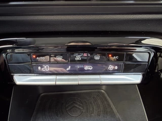 Citroën C3 100pk Max (Camera - Navigatie - Automatische Airco - LED - 17"- Apple Carplay - Draadloos laden - Two Tone) / 23