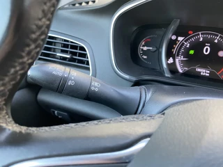 Renault Mégane Estate 1 .3 TCe Bose 160 pk AUT. | navigatie | cruise control | trekhaak | bose audio | keyless | privacy glas / 29