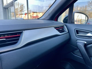 Renault Captur 1.3 TCe 160 EDC R.S. Line  | Automaat | All Seasons | Navigatie | Groot Scherm | Achteruitrijcamera + Parkeersensoren | Draadloze Telefoonlader | Climate Control | Luxe Pook | Apple CarPlay/Android Auto / 50