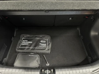 Kia Stonic 1.0 T-GDi MHEV DynamicLine CAMERA CARPLAY NAVI CRUISE. / 50