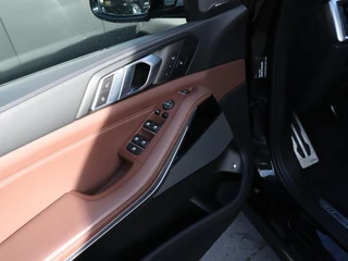 BMW X5 xDrive50e | M SPORT | LEDER | MEMORY | 360° CAMERA | H&K | CRUISE | NAVI | STOELVERW. | SOH 96.5% | / 23