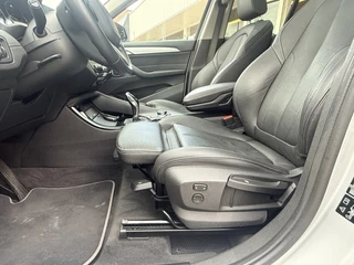 BMW X1 xDrive20i High Executive  | Afn. trekhaak | Pano | LED | Leder | Sportstoelen | Apple/Android | Stoelverwarming / 21