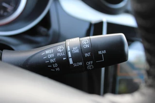 Suzuki Swift 1.0 Stijl Smart Hybrid / 25