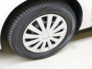 Hyundai ix20 1.4i i-Drive ✅Trekhaak✅All Season✅Airco✅ / 13