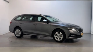 Skoda Octavia Combi 1.0 e-TSI DSG Business Edition Trekhaak Navigatie Parkeersensoren App-Connect