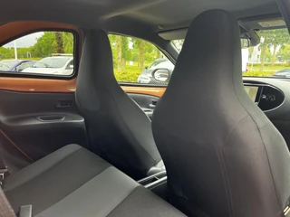 Toyota Aygo X Hybrid 115 envy STOELVERWARMING PARK-SENSOR APPLE/ANDROID KEYLESS / 10
