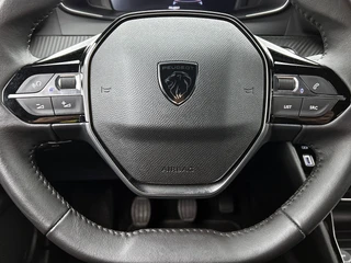 Peugeot 2008 1.2 PureTech 100 Allure | Adaptive Cruise | Stoelverwarming | CarPlay | 360 Camera | Parkeersensoren / 15