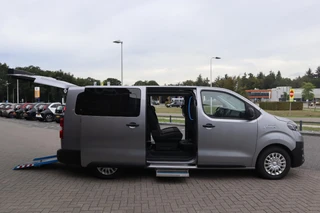 Toyota PROACE Electric Verso LONG EXTRA RANGE DYNAMIC 75KWH 8-PERSOONS ROLSTOELAUTO VERLAAGD-INBOUW-OPRIJPLAAT 2x SCHUIFDEUR / 23