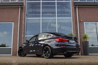 BMW 5-serie Gran Turismo 535i High Executive | NL auto | Facelift | Camera | Navigatie | Bluetooth | Xenon | PDC | Climate control | Cruise control | 19 inch | Elektrische achterklep / 5