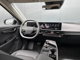 Kia EV6 Light Edition 63 kWh | Demo | Navi | Clima | Adaptieve Cruise | Camera | Stuur-/Stoelverwarming | Privacy Glass | Apple Carplay | Android Auto / 30