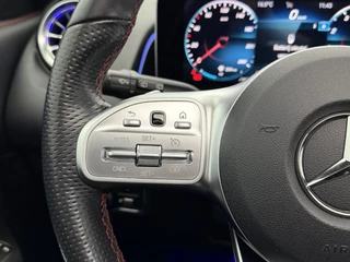 Mercedes-Benz GLB 200 Business Solution AMG Panoramadak | Camera | Full-Led | Sfeerverlichting | All-season / 18