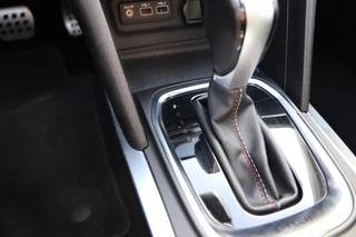Renault Megane Estate 1.6 E-Tech Plug-In Hybrid 160 R.S. Line||Automaat|Camera|Digi dash|Pano| / 16