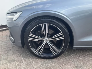 Volvo S60 2.0 B3 Inscription CrystalPook Pano H&K Leer Stoel/Stuurverw Voll.Onderhouden! / 14