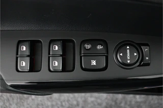 Kia Picanto 1.0 DPI DynamicLine  -  Airco - Cruise Control - Navigatie - DAB - Apple Carplay/Android Auto - Fabrieksgarantie tot 07-2032 / 19