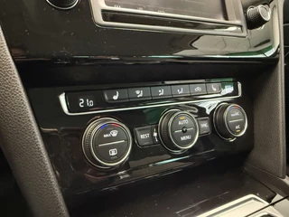 Volkswagen Passat Variant 1.4 TSI ACT Connected Series  R-line Carplay Navigatie 24 Maanden garantie* (Vraag naar de voorwaarden) / 16