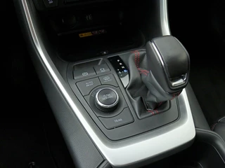 Toyota RAV4 2.5 Plug in Hybrid AWD Style LED | Winterpack | Navigatie / 42