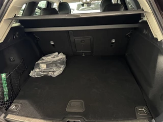 Volvo XC60 2.0 T8 Plug-in hybrid AWD Ultra Dark / 45