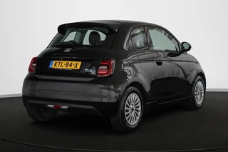Fiat 500 3+1 Icon 42 kWh Stoelverwarming Camera Apple CarPlay Dodehoek / 4