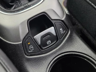 Jeep Compass 1.4 MultiAir Longitude | Apple-Android | Navigatie | Dealeronderhouden / 24