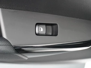 Kia Picanto 1.0 DPi DynamicLine  - Airco - Android/Apple Carplay - Cruise Control - Lichtmetalen Velgen - Fabrieksgarantie Tot 2031 / 31