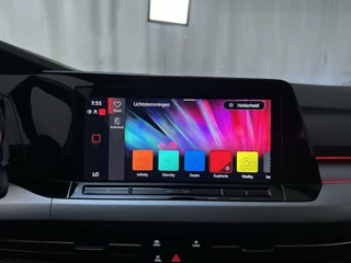 Volkswagen Golf 1.0 TSI 110pk Life Sfeerverlichting Navigatie App-Connect DAB+ / 9