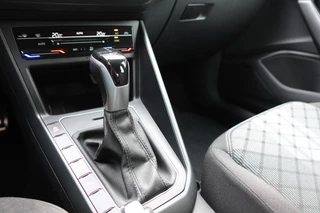 Volkswagen Polo 1.0 TSI R-Line Business  | I.Q. Light | Camera | PDC | CarPlay | / 42