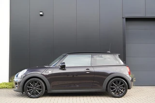 Mini Mini 1.5 Cooper Chili Serious Business | 1e eigenaar | Volledig onderhouden | Climate Control | LED | Cruise Control | Bluetooth | 18 inch | Navigatie | Comforttoegang | / 31