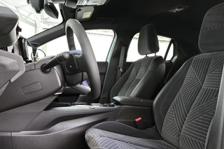 Lancia Ypsilon 1.2 Turbo Hybrid LX / 7