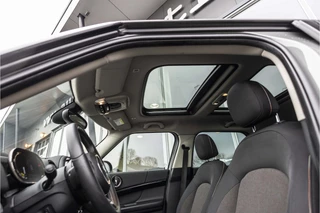 MINI Countryman Mini 1.5 Cooper S E ALL4 Chili  | SOH 99% | Pano | Head-up / 12