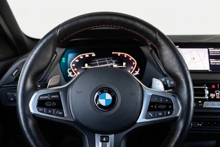BMW 1 Serie 128ti M Sport 265PK | Innovation Pack | NL-auto | Shadowline | HUD | Stoelverwarming / 17