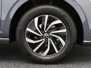 Volkswagen Polo 1.0 TSi Life | Airco | Parkeersensoren | Adaptive Cruise | CarPlay | Navigatie | 15 Inch | 91.095 Km !! / 6