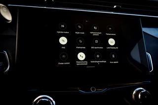 Lynk & Co 01 1.5 Plug-in Hybrid 262 Pk 360 Camera | Panoramadak | 75 km Elektrisch | Full Map Navi | NL Auto | 20 inch. LMV | 1e eigenaar / 47