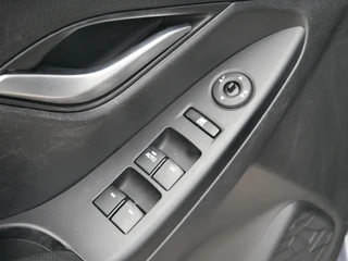 Hyundai ix20 1.6i Premium Camera| Cruise| Navi+BT / 18