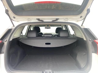 Kia Niro 1.6 GDi Hybrid ExecutiveLine | Dodehoekdetectie | Lederen bekleding | Stoelverwarming en ventilatie | 18 inch  LM-velgen | Elektr. stoel | Parkeercamera | / 32