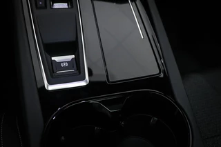 Peugeot 508 SW 1.6 HYbrid 180 Allure | PANORAMA PACK | DAB | APPLE | CAMERA | 17" / 40