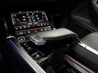 Audi Q8 Sportback e-tron 50 quattro S Edition 95 kWh | Pano | B&O| 22” | Massage | Adaptive Cruise | Matrix LED / 21
