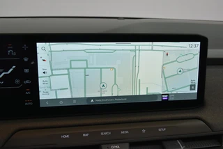 KIA Ev3 81,4 kWh 204pk Plus Advanced TREKHAAK / 26