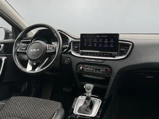 Kia XCeed 1.6 GDi PHEV DynamicLine / 19