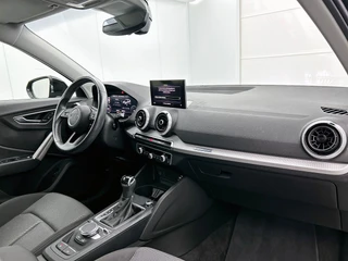 Audi Q2 35 TFSI S Edition Automaat | Adaptive Cruise | Stoelverwarming | CarPlay | Camera | Parkeersensoren / 12