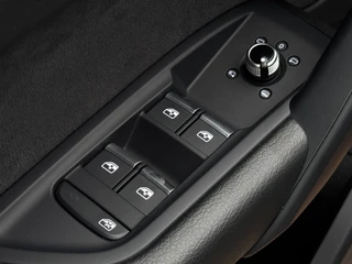 Audi Q5 50 TFSI e S-Line edition Competition | 98% SOH | Panoramadak | Nappa-Leder| Matrix-LED | 360 Camera | Stoelverwarming / 38