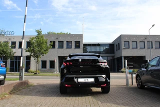Peugeot e-3008 GT Avantage 210 73 kWh Panoramadak / 2+6 Jaar Garantie / 28