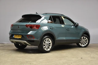 Volkswagen T-Roc 1.5 TSI 150pk 7-DSG Life Business / 6