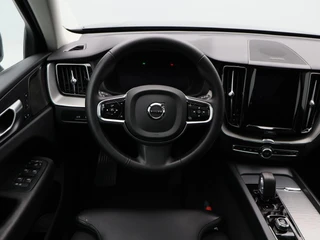 Volvo XC60 2.0 T8 455 Pk Plug-in hybrid AWD Plus Bright | Panoramadak | Trekhaak | 360° Camera | Harman Kardon | Leder | 19 Inch | 35.116 Km!! / 34