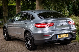 Mercedes-Benz GLC Coupé 250 4MATIC AMG Line  Burmester 20" Distronic Night / 16